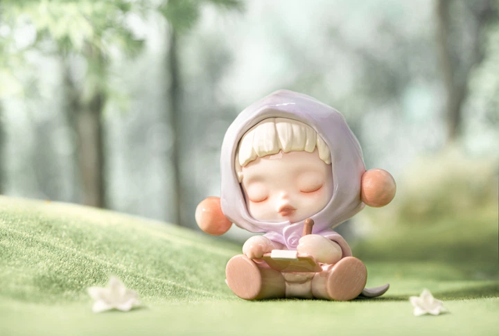 Игрушка-сюрприз с коллекционной фигуркой Skullpanda серии The Warmth, STW-01 18