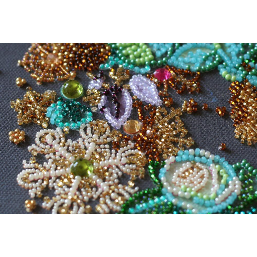 Набор для вышивки бисером на натуральном художественном холсте "Новогодний венок", AB-828 3