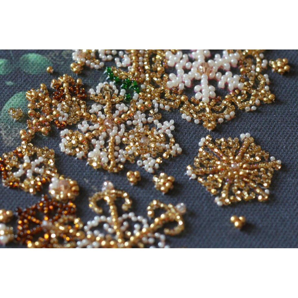 Набор для вышивки бисером на натуральном художественном холсте "Новогодний венок", AB-828 4