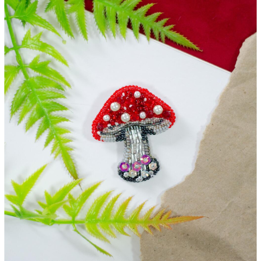 Набор для вышивки бисером украшения на натуральном художественном холсте "Запретная красота", AD-241