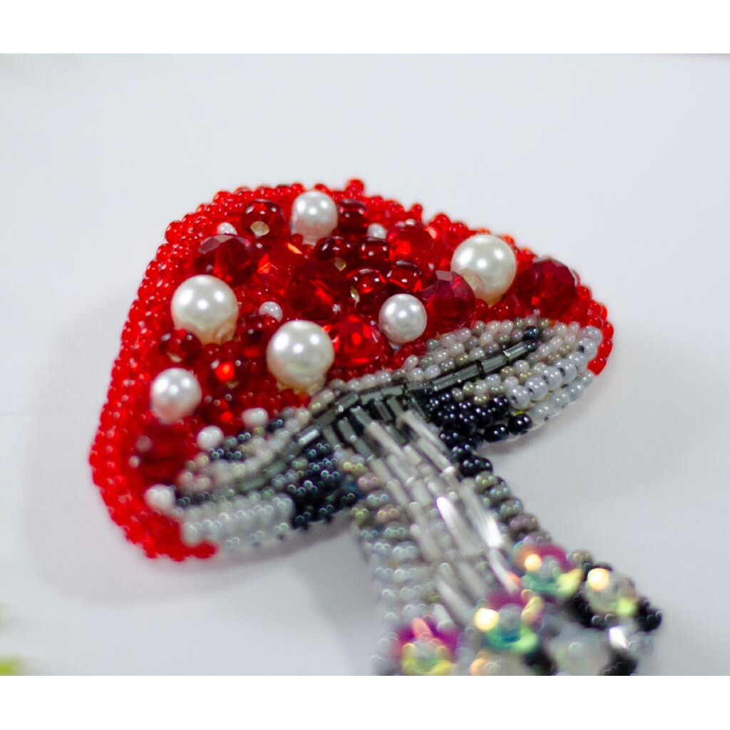 Набор для вышивки бисером украшения на натуральном художественном холсте "Запретная красота", AD-241 2