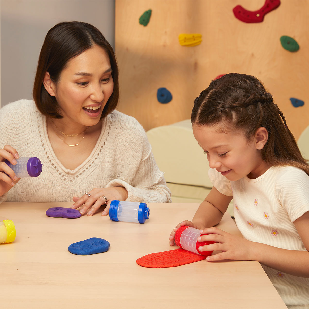 Не засыхающая масса для лепки WONDER FACTORY – МИР ЦВЕТА И ФОРМЫ (в ассорт., в дисп.), 595120 10