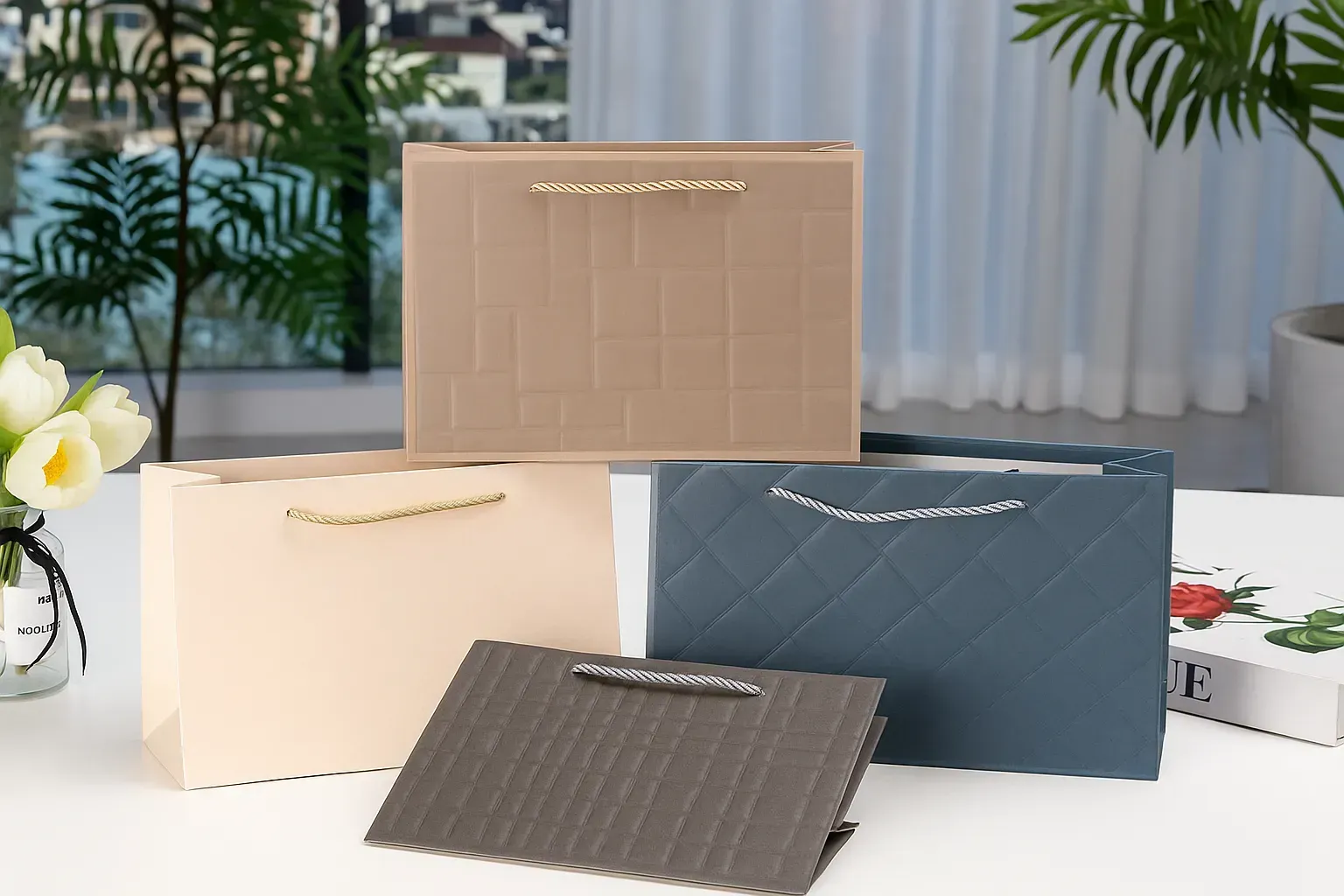 Подарунковий паперовий пакет, 3081M 1