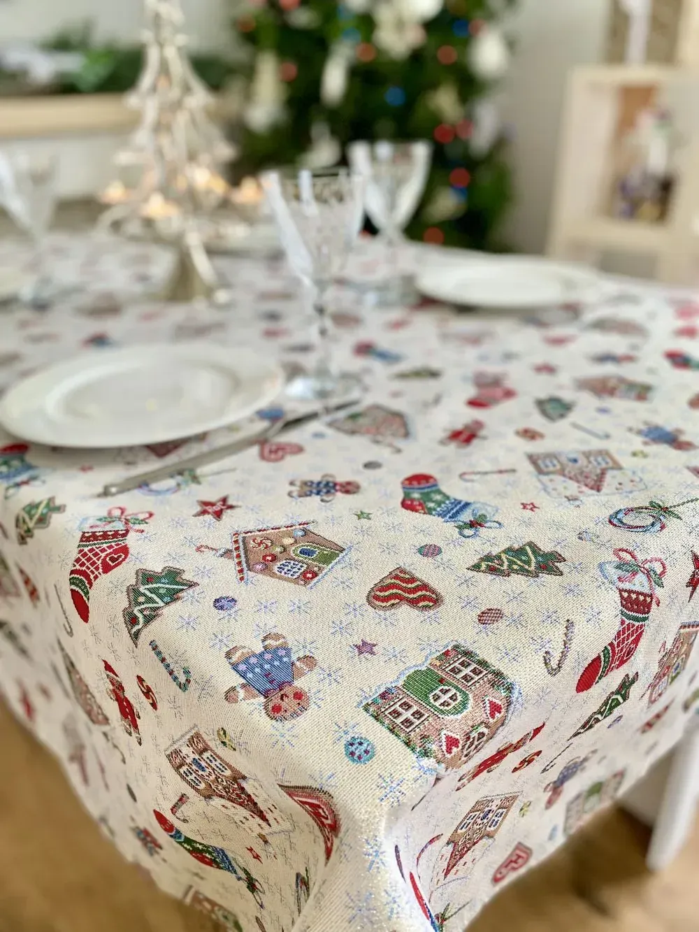 Скатертина гобеленова "Різдв`яна мрія" 137*260 см, EDEN 014-260 Limaso 5