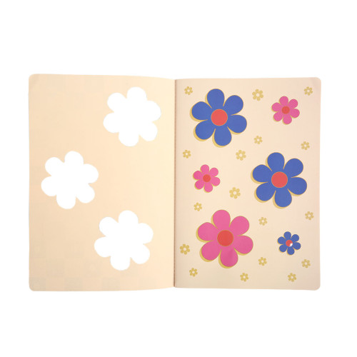 Тетрадь Yes А4/40 л. "Flowers" с вырубкой, клетка, 682023 3