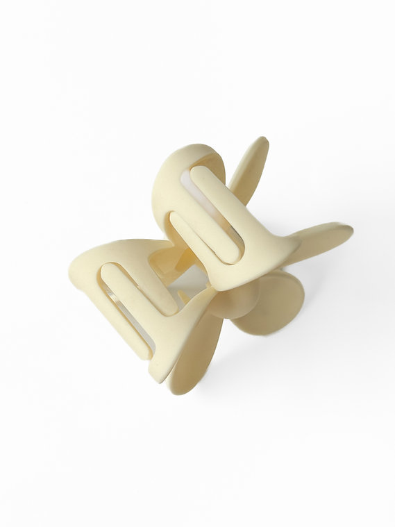 Краб 7 см, цветок матовый молочный, N090/4 2