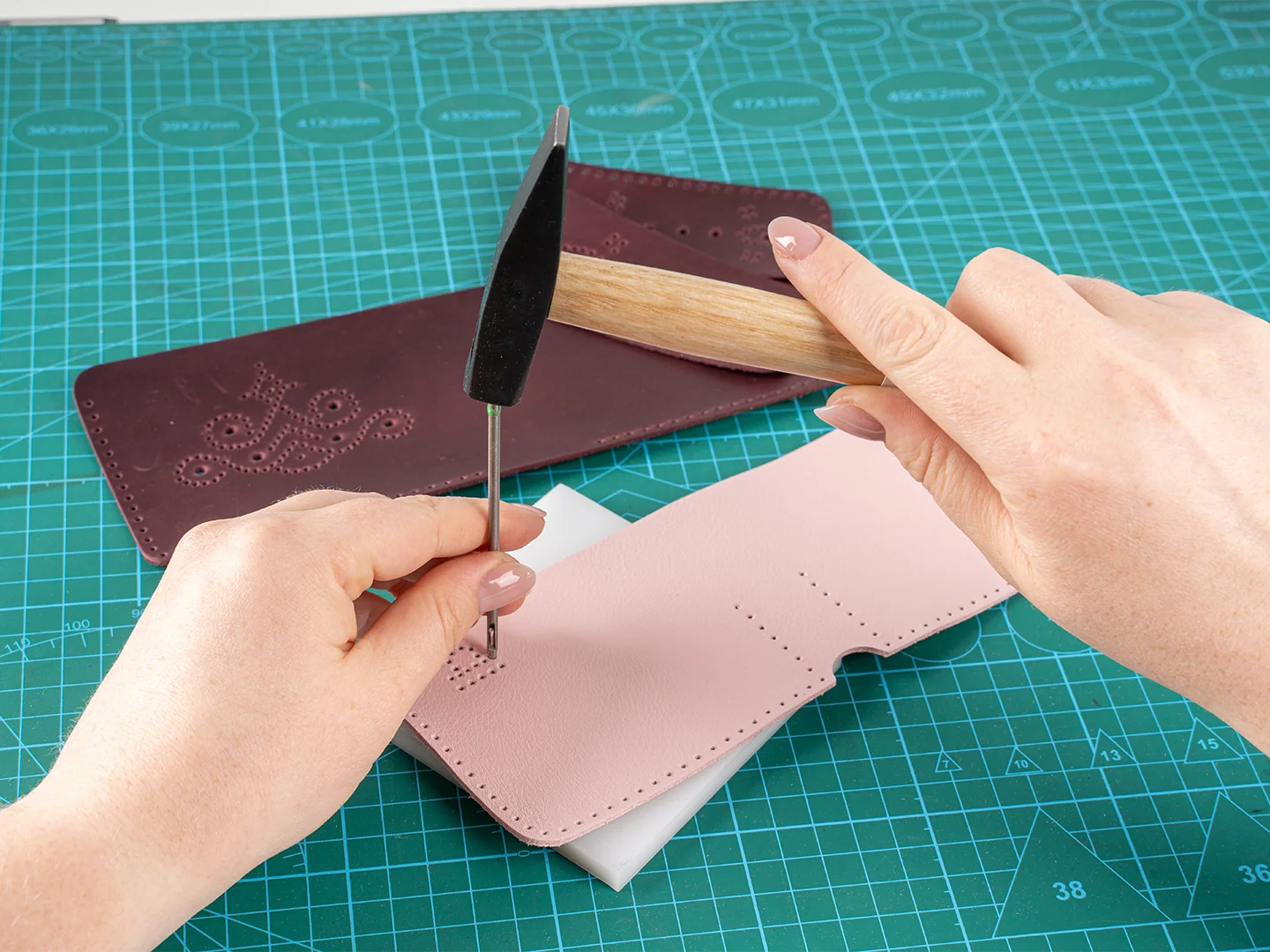 Набір для виготовлення шкіряних виробів "Гаманець", чорний і сірий 2