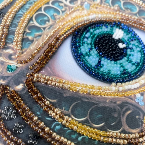 Набор-мини для вышивания бисером на натуральном холсте "Алхимия взгляда", AM-265 3