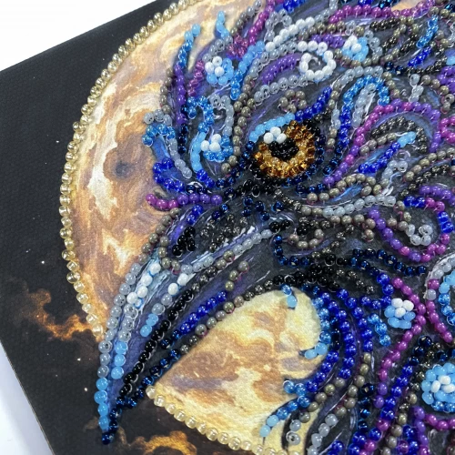 Набор-мини для вышивания бисером на натуральном художественном холсте "Янтарный взгляд", AM-270 3