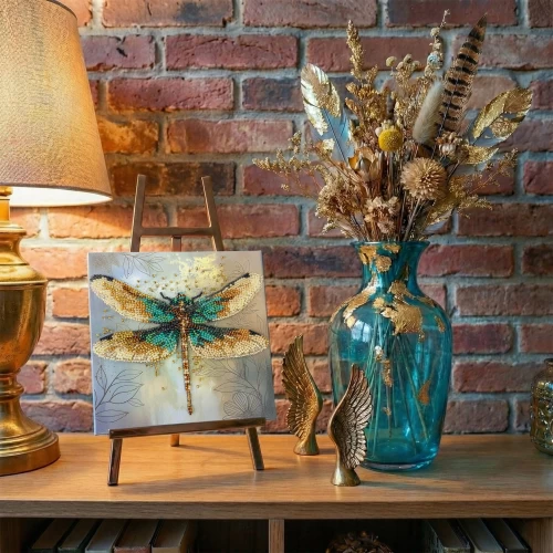 Набор-мини для вышивки бисером на натуральном художественном холсте "Изумрудные крылья", AM-268 2