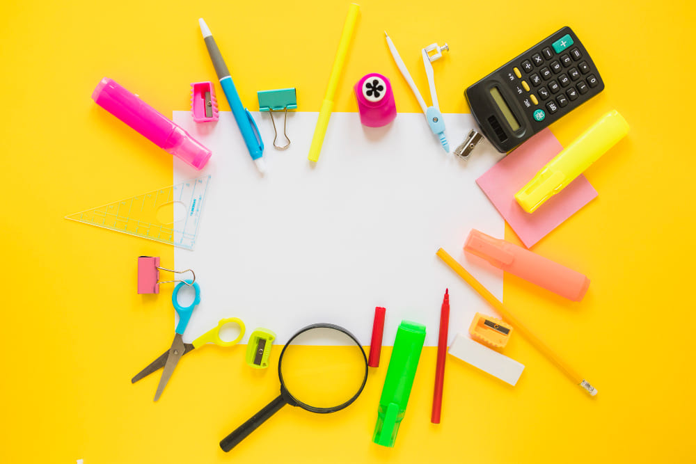 Великий вибір шкільного приладдя для початкової та середньої школи в Akvarel