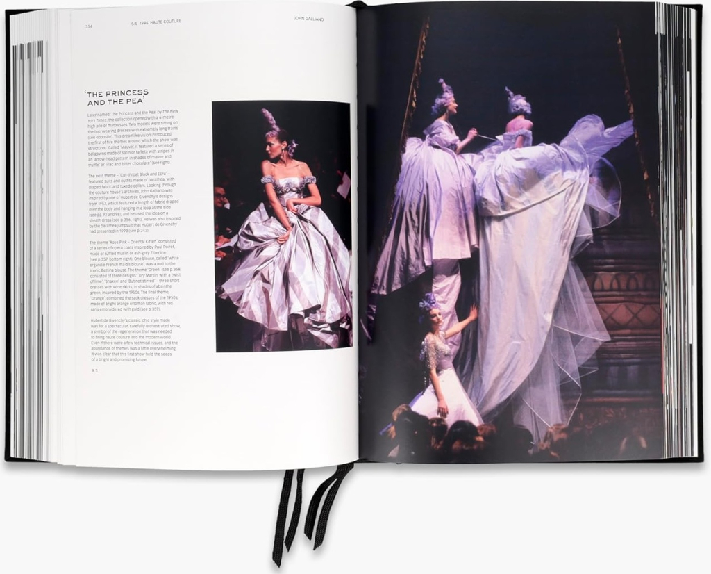 Книга "Catwalk: Givenchy Catwalk" (а) (4904) 8