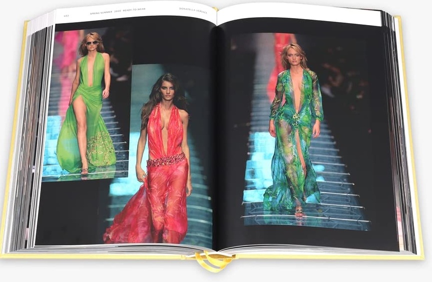 Книга "Catwalk: Versace Catwalk" (а) (3808) 7