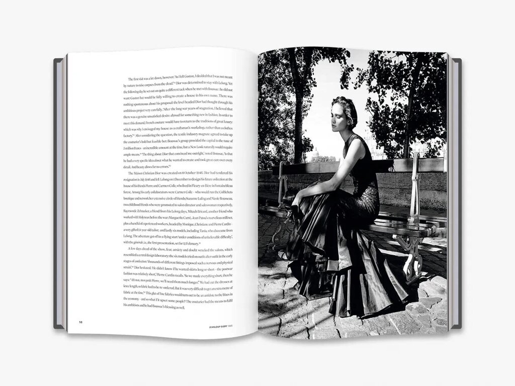 Книга "Dior. New Looks"(а) (5048) 3