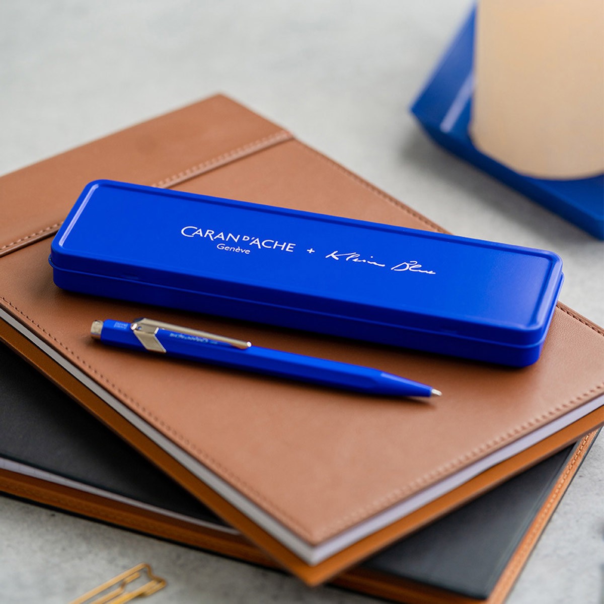 Ручка Caran d’Ache 849 Klein Blue® Синяя+пенал, 849.648 4