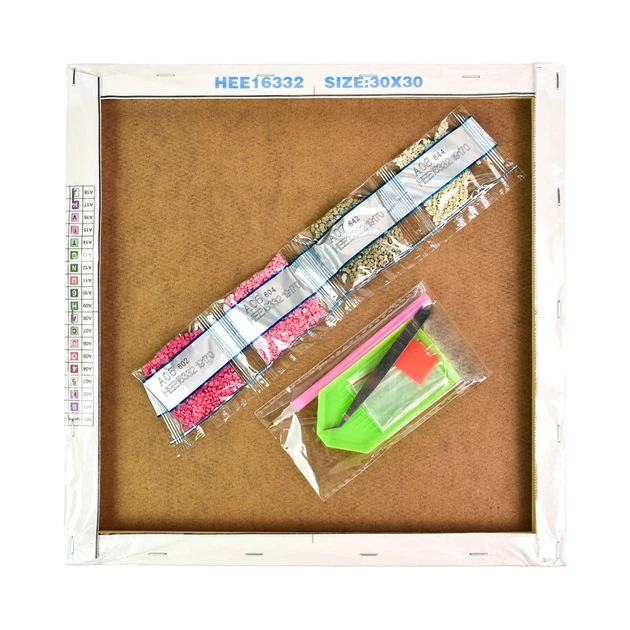 Набір з алмазною мозаїкою "Сім’я біленьких котиків" 30*30 см, HEE16305, ТМ "Strateg" 1