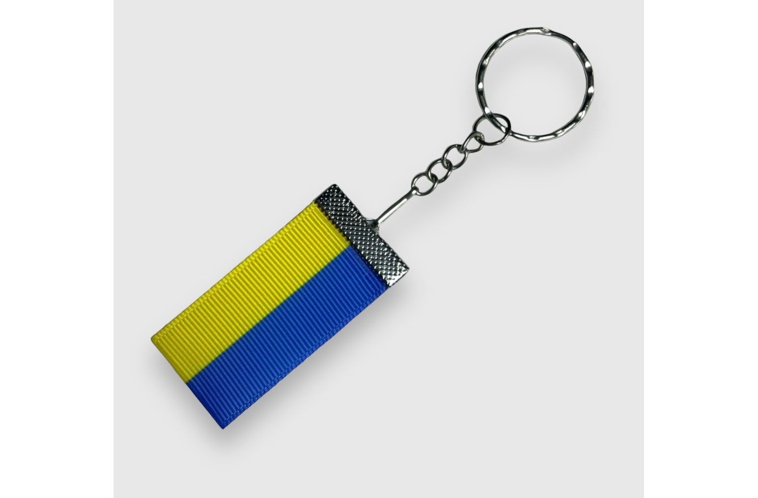 Брелок 25мм ПрапорUA Silver