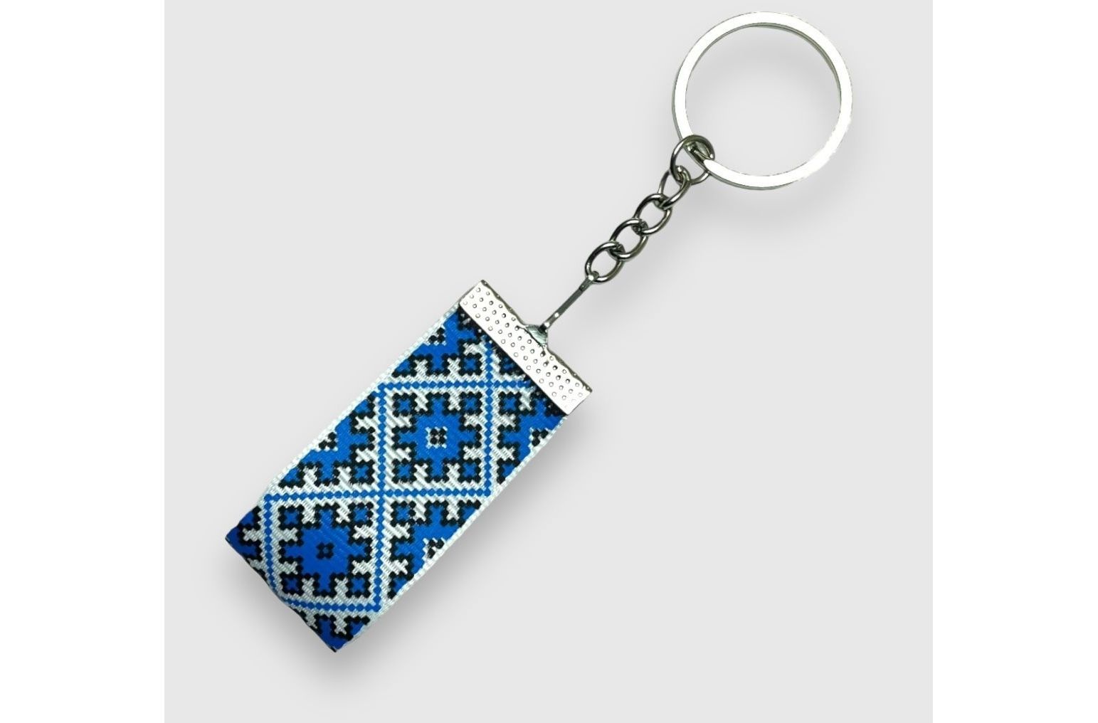 Брелок 25мм синій орнамент