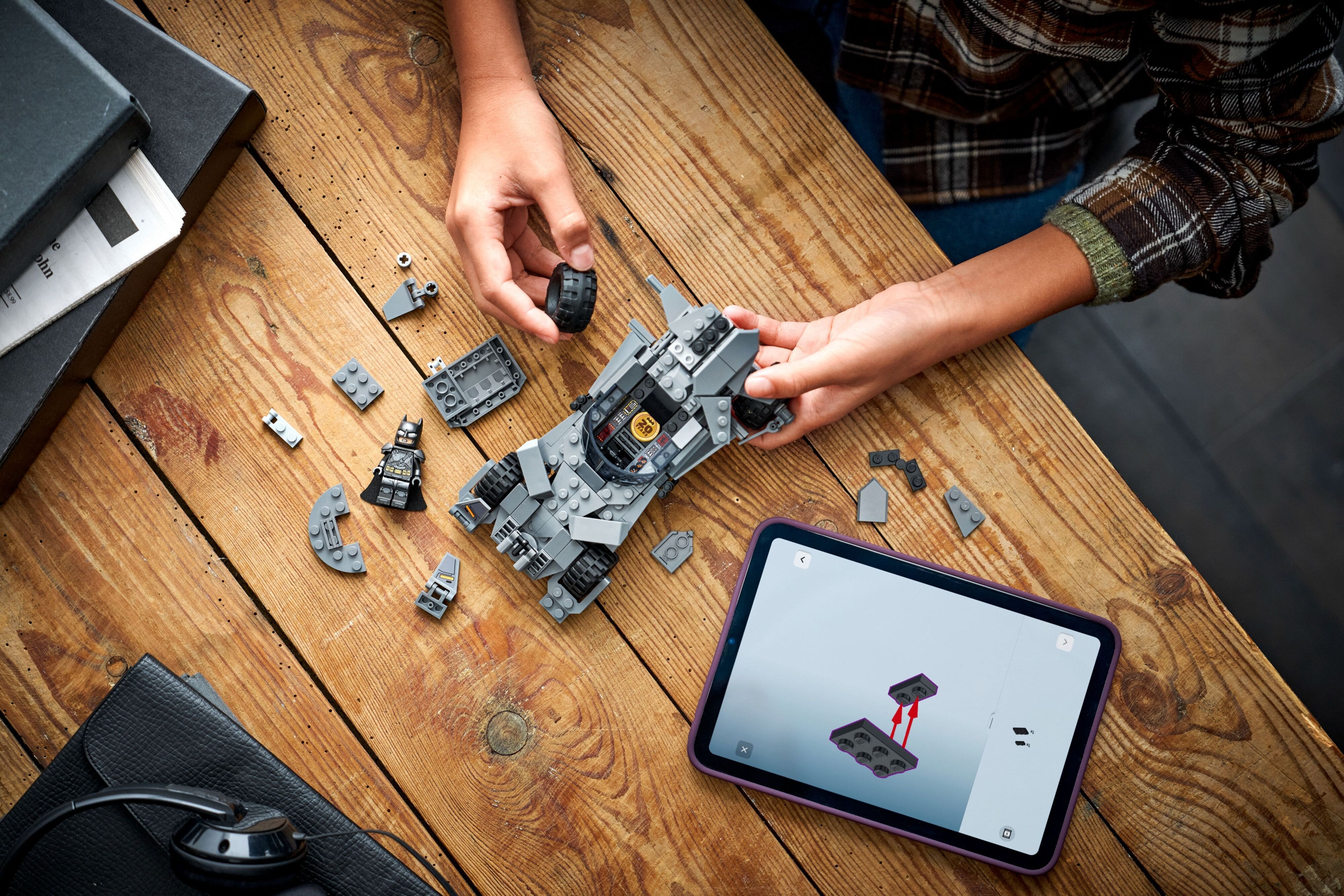 Конструктор Lego Super Heroes "Бетмобіль із фільму "Бетмен проти Супермена"", 76331 15