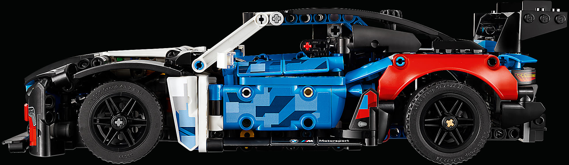 Конструктор Lego Technic "Автомобіль для перегонів BMW M4 GT3 EVO", 42226 2