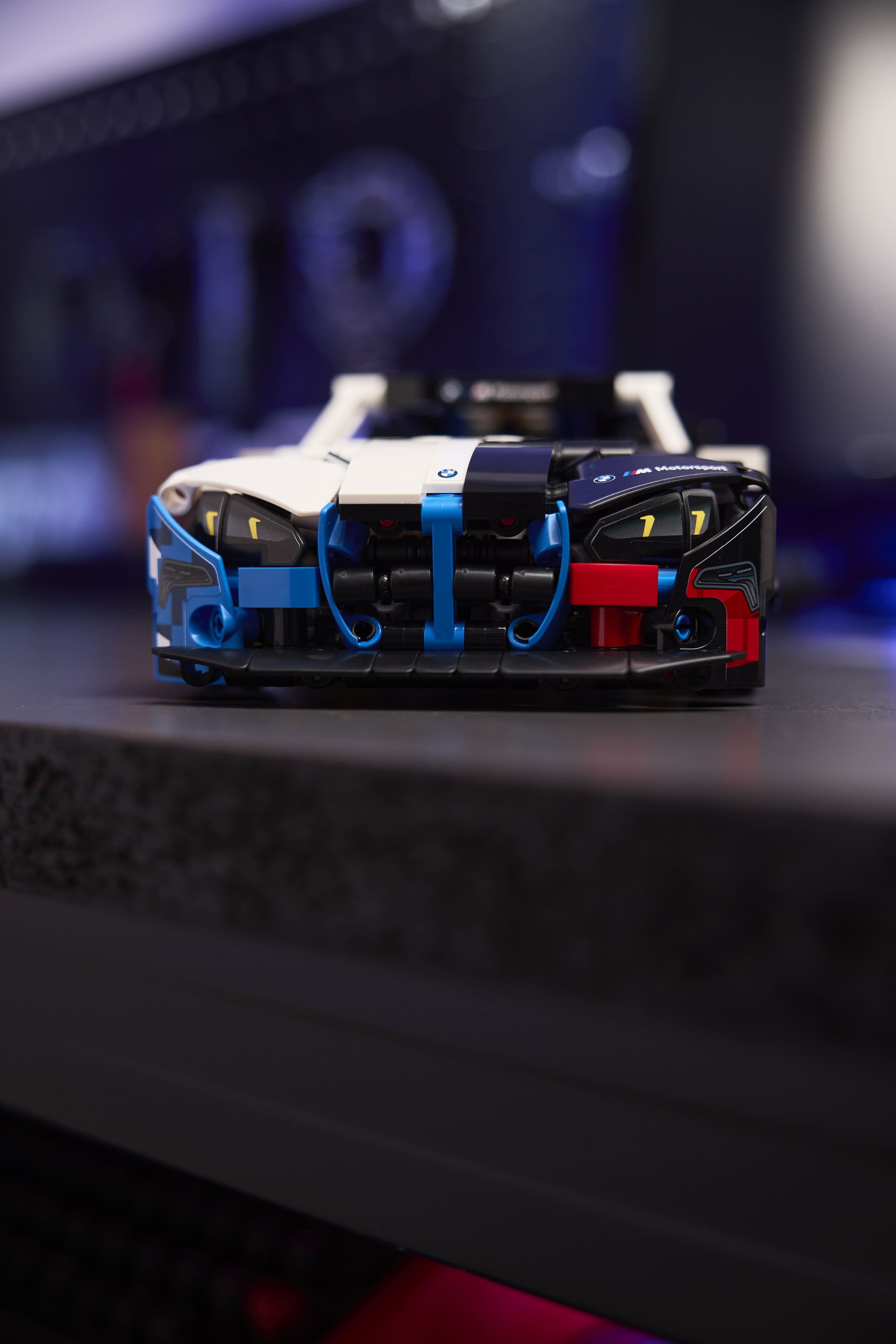 Конструктор Lego Technic "Автомобіль для перегонів BMW M4 GT3 EVO", 42226 7