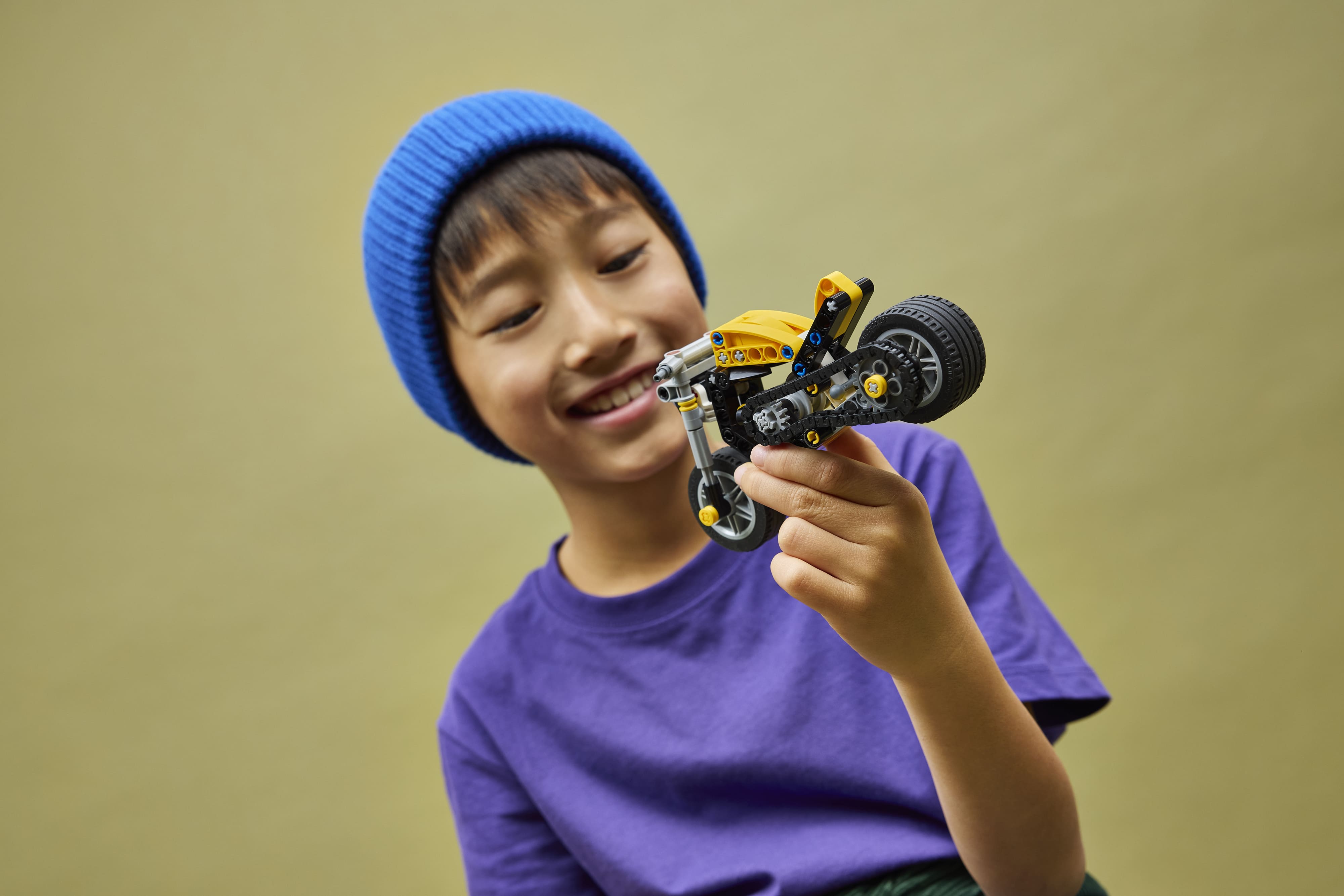 Конструктор Lego Technic "Жовтий мотоцикл", 42225 5