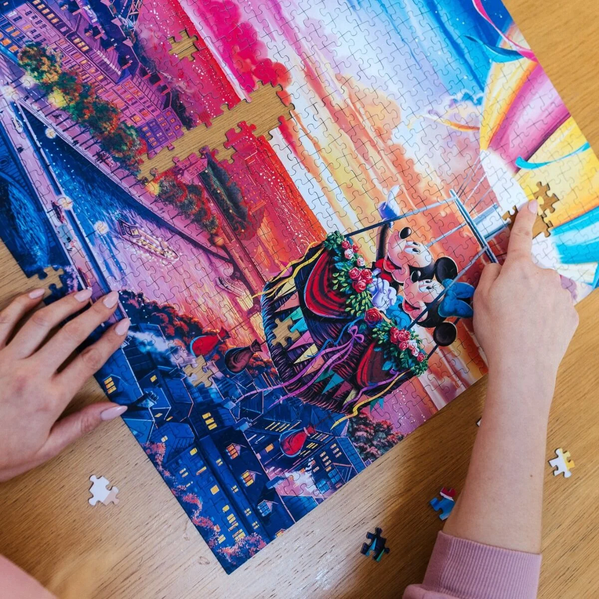 Пазли "1000 Premium Plus" - Disney Міккі та Мінні в Парижі, Trefl, 10917 3