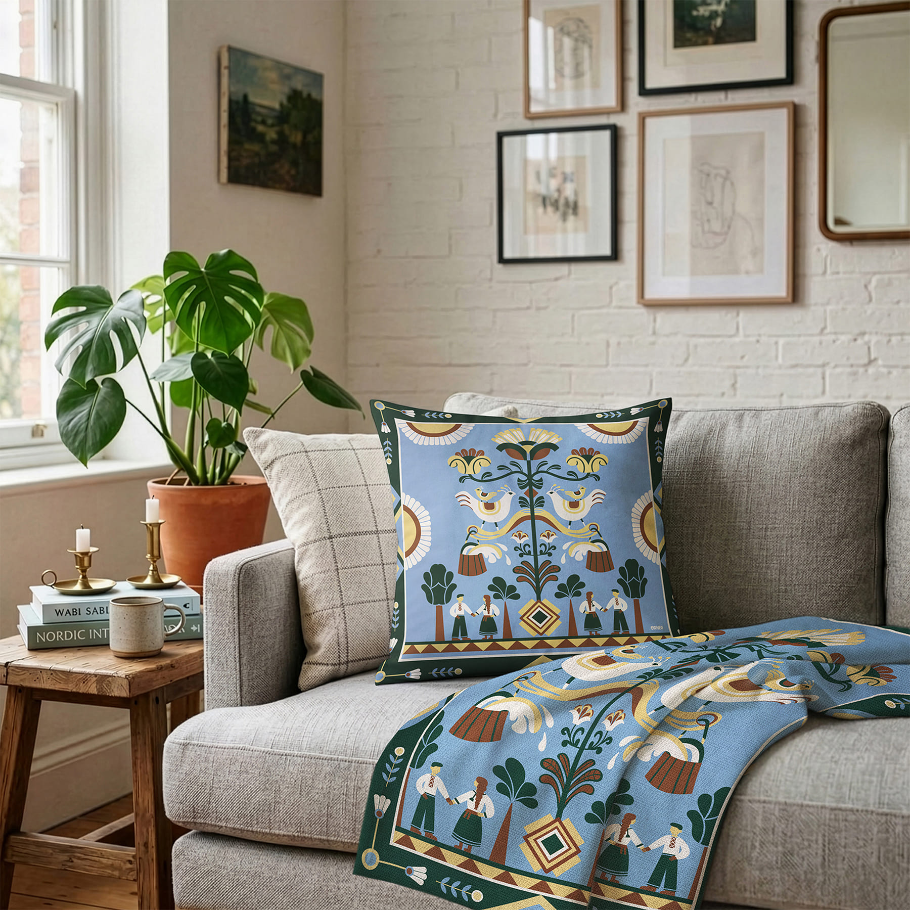 Подушка "Дерево рода" голубая, orner-3688 9