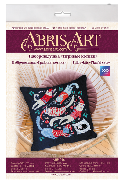 Набір-подушка для вишивання хрестиком "Грайливі котики", AHP-016 1