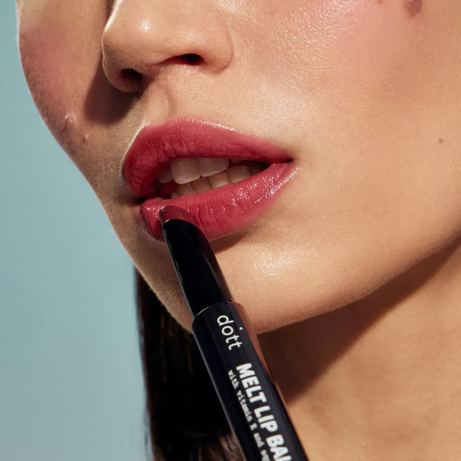 Таючий бальзам для губ "MELT LIP BALM - WINE", ТМ Dott зображення