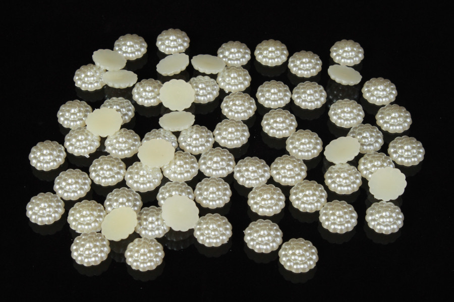 Перлини половинки молочні 250 гр, 5-55388