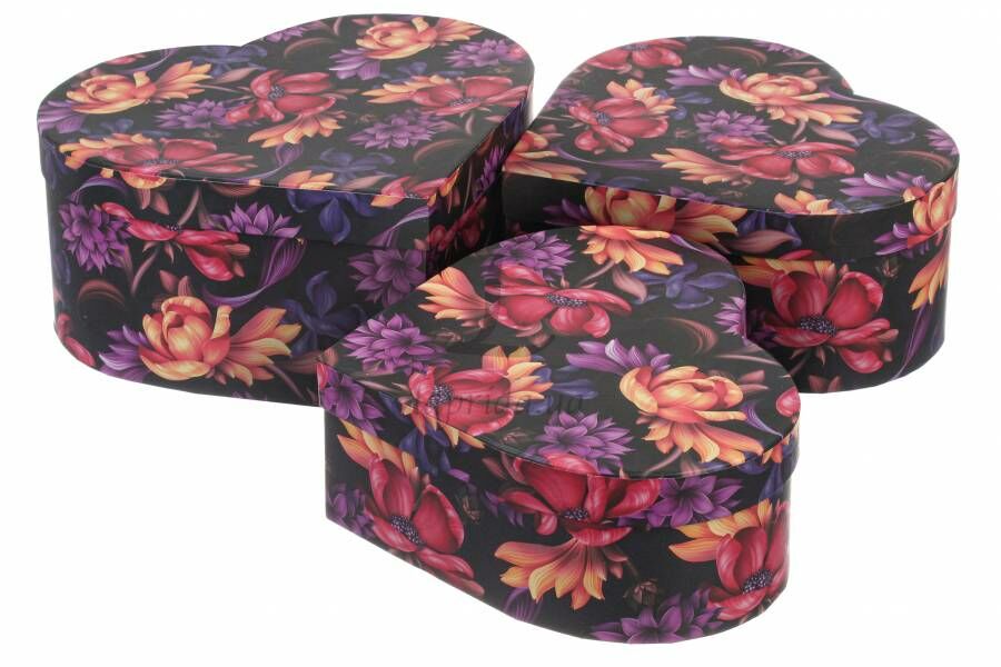 Подарункова коробка середня серце, W5242