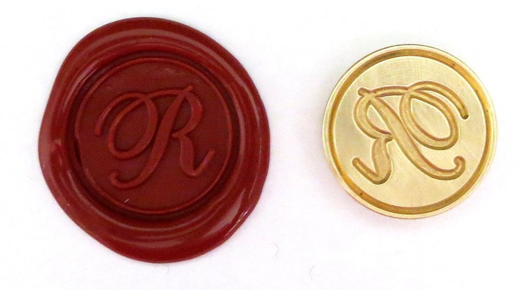 Круглая латунная печать d24 мм – англ. буква "R" с лакированной деревянной ручкой, 40118T