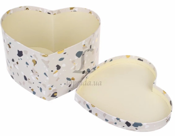 Подарункова коробка серце середня, W5809