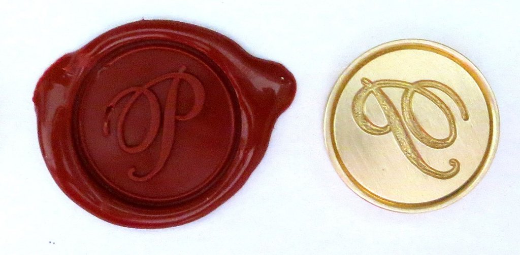 Круглая латунная печать d24 мм – англ. буква "P" с лакированной деревянной ручкой, 40116T